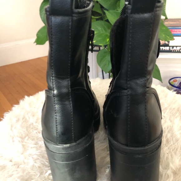 Boots - Picture 4 of 4